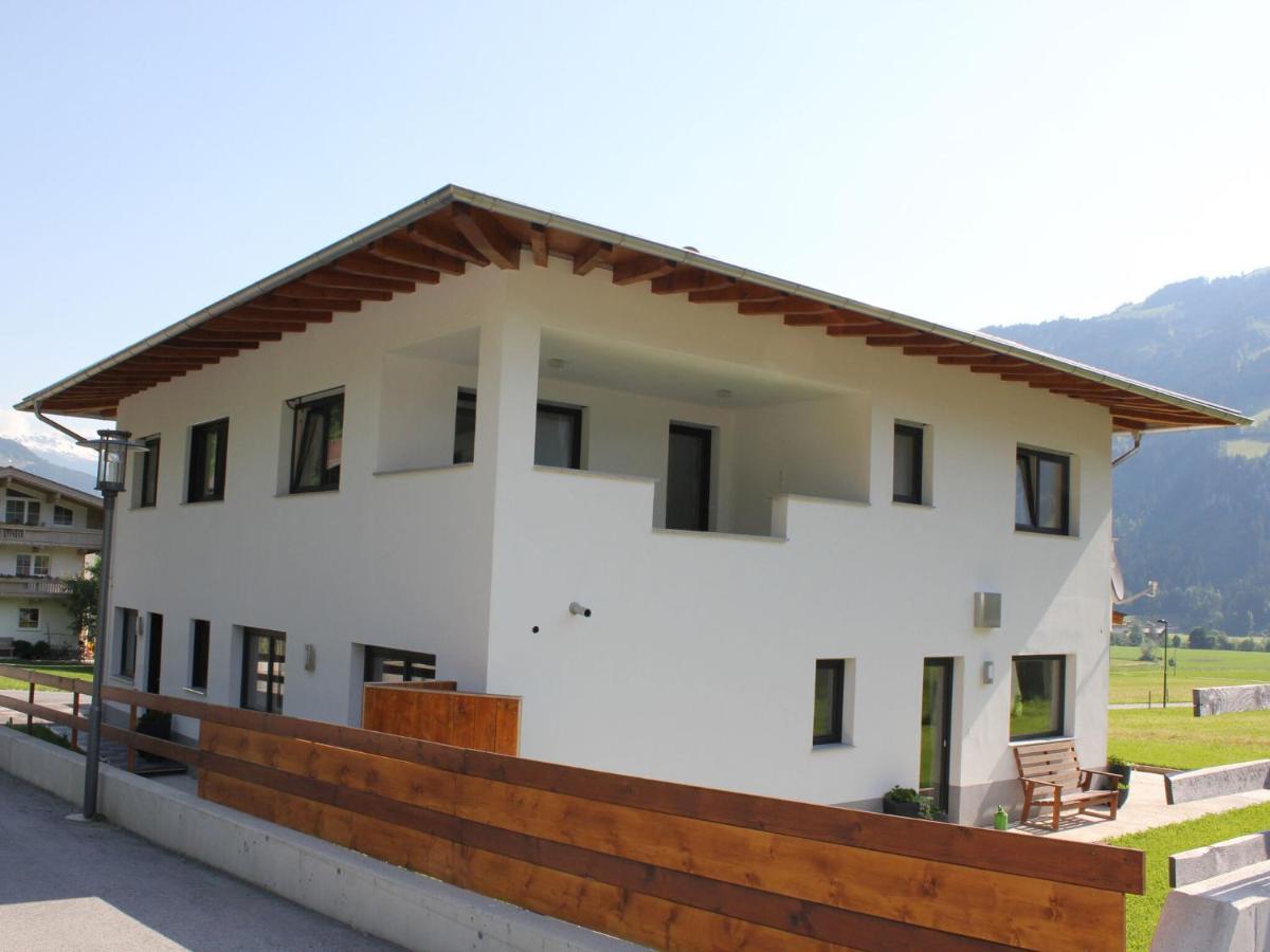 Quiet Holiday Flat Near The Mayrhofen Ski Area Schwendau Exterior foto